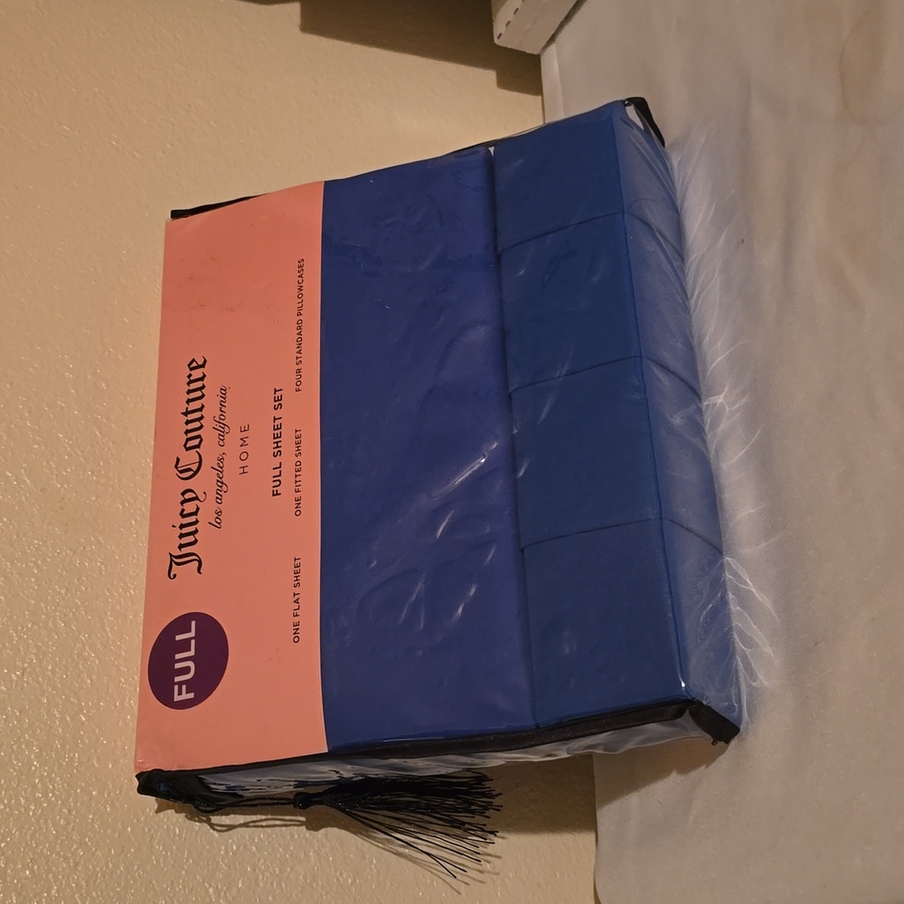 Juicy Couture Full Blue Sheet Sets.